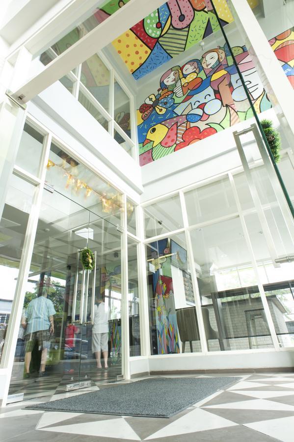 Maxonehotels.Com@Dharmahusada - סוראבאיה מראה חיצוני תמונה
